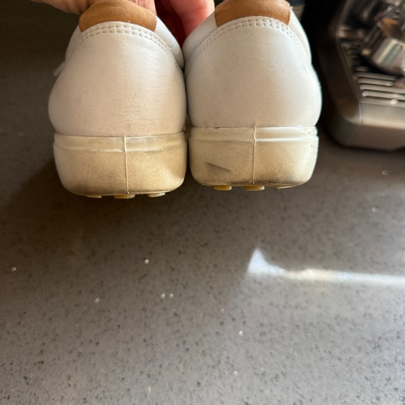 Ecco women white lace ups - Picture 2 of 3